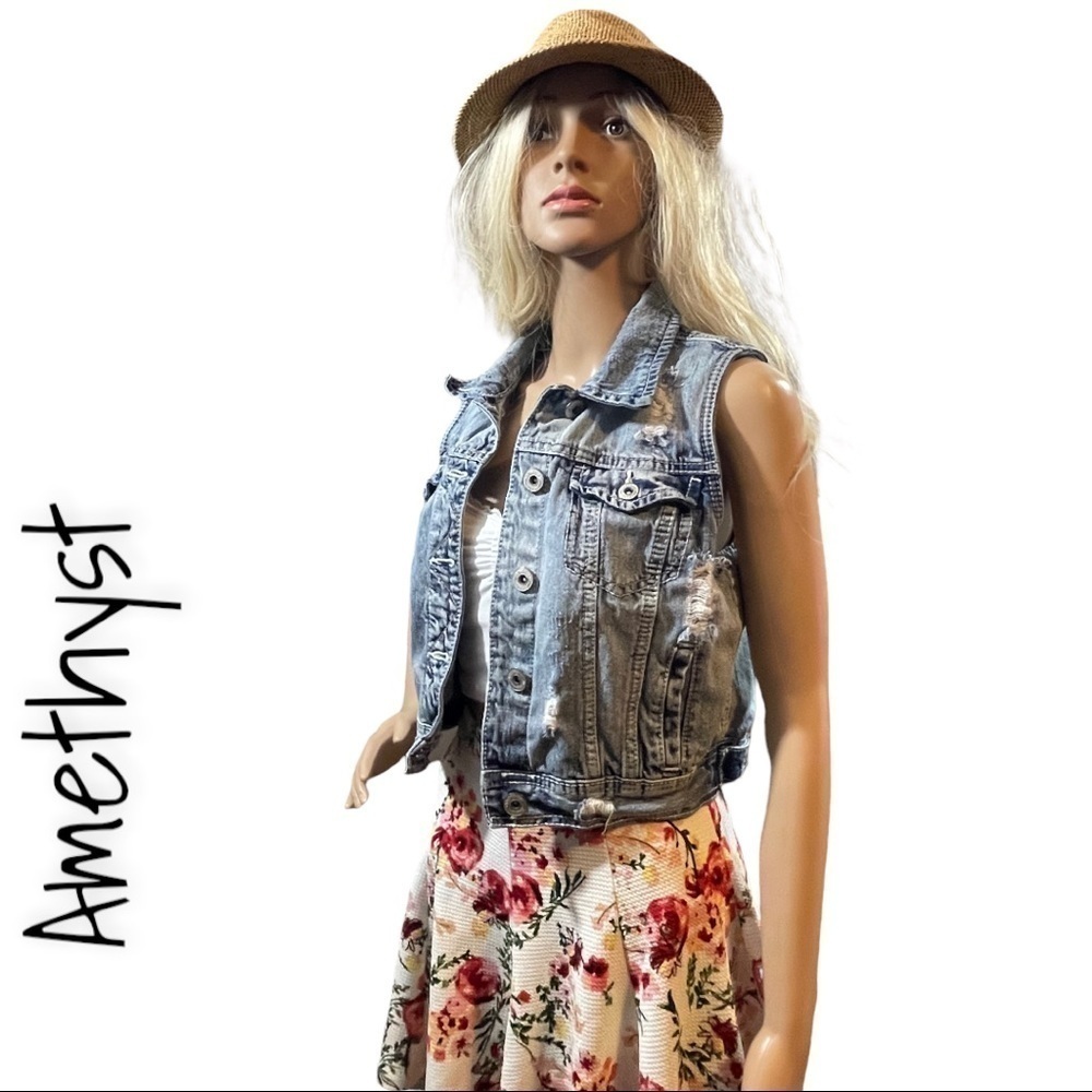 AMETHYST jeans sleeveless Distressed cropped Jean jacket